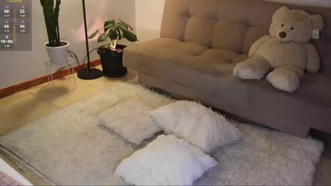 M. online show from November 5, 11:27 pm