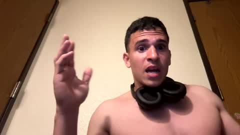 Snapshot of mariachi22cm chatting on September 18, 4:36 am mariachi22cm online show from September 18, 4:36 am