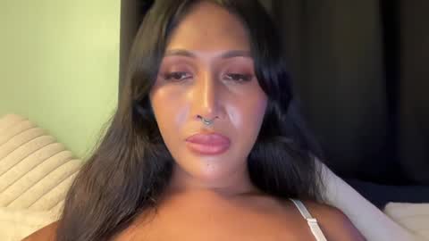 Snapshot of mariafatale_00 chatting on December 11, 5:15 pm Maria online show from December 11, 5:15 pm