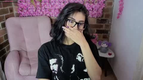 Maria online show from April 7, 8:09 pm