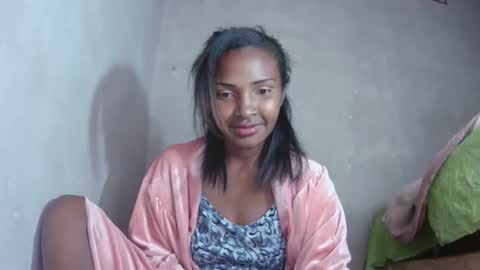 Snapshot of mariah586 chatting on October 3, 6:05 pm Maria online show from October 3, 6:05 pm