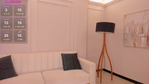 MARIA HERRERA  online show from December 10, 10:58 pm