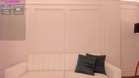 MARIA HERRERA  online show from December 13, 2:21 am