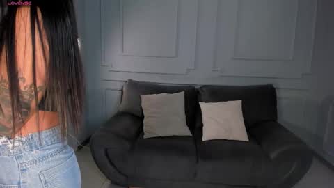 MARIA HERRERA  online show from December 2, 8:04 pm