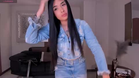 MARIA HERRERA  online show from March 12, 8:48 pm