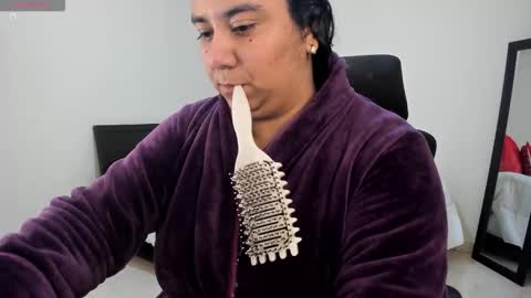   Mariam Castiblanco online show from February 23, 5:10 pm