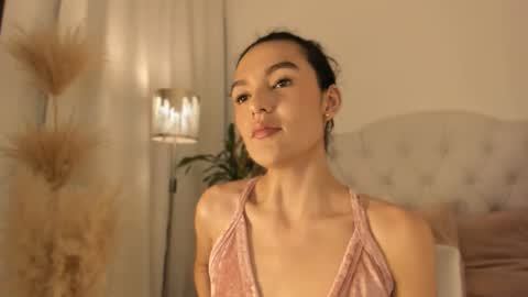 Snapshot of marian_skinny chatting on March 4, 2:01 pm Marian online show from March 4, 2:01 pm