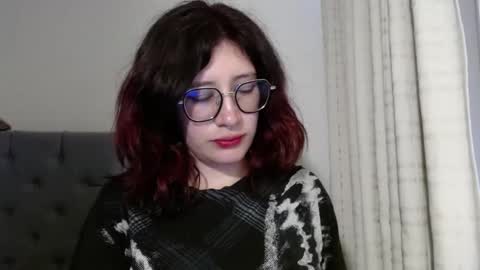 Mariana online show from January 2, 3:29 pm