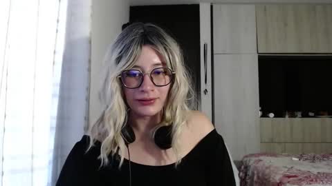 Mariana online show from September 22, 10:01 pm