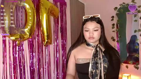 mariana18__ online show from April 4, 4:04 pm