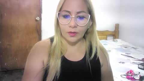 mariana995649 online show from March 14, 11:21 pm