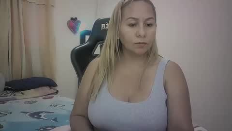 mariana995649 online show from July 14, 2:56 pm