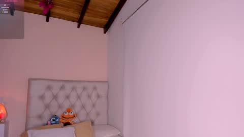 Snapshot of mariana__roe chatting on January 20, 3:59 am Mariana Roe online show from January 20, 3:59 am