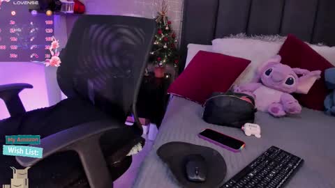 Mar y online show from December 5, 2:58 pm