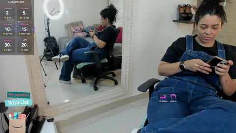 Mar y online show from May 25, 2:56 pm