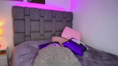 Mariana Gomez online show from February 4, 12:22 pm