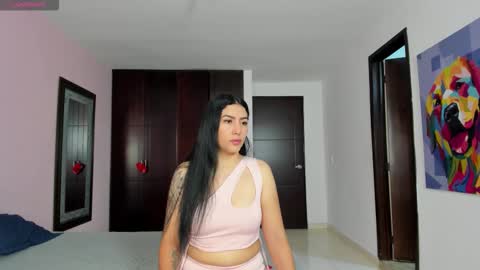 Snapshot of marianaandvalen chatting on January 6, 11:03 am MARIANA Y VALENTINA online show from January 6, 11:03 am