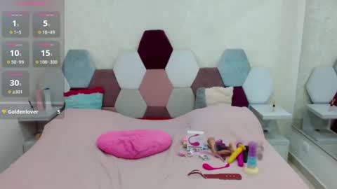 mariana online show from February 16, 12:41 am