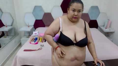 mariana online show from March 30, 5:03 pm