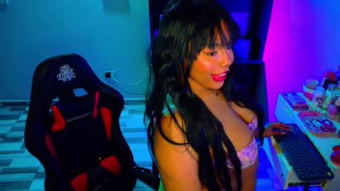 Mariana Prada online show from November 3, 5:09 am