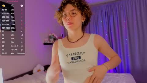 Mariana online show from November 27, 6:32 pm