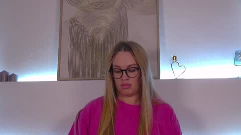 Snapshot of marianeumann chatting on January 28, 1:38 pm Maria online show from January 28, 1:38 pm