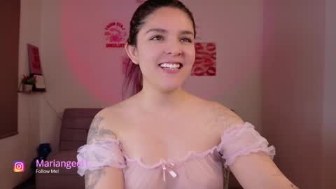 mariangeel_ online show from October 24, 12:30 am