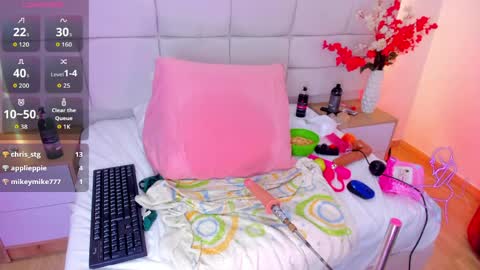 marianls01 online show from May 22, 10:48 pm