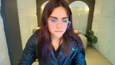 marianna_r_ online show from February 16, 8:49 pm