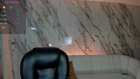 Marianne  online show from March 7, 8:17 pm