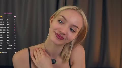 Rachel online show from May 31, 10:00 pm