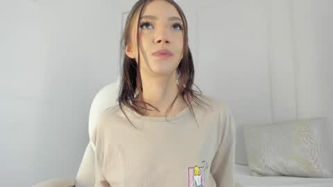 Maria Pettit online show from January 24, 12:20 pm