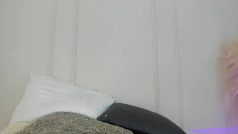 Snapshot of mariapettit chatting on January 13, 11:48 am Maria Pettit online show from January 13, 11:48 am