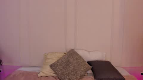 Snapshot of mariapettit chatting on February 28, 12:06 pm Maria Pettit online show from February 28, 12:06 pm