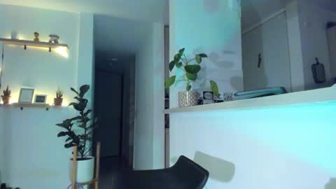 Snapshot of mariascarlett chatting on February 18, 1:10 am mariascarlett online show from February 18, 1:10 am