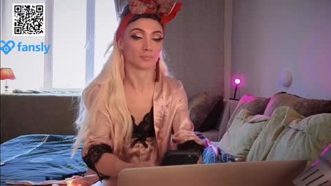 Mari online show from December 5, 11:05 am