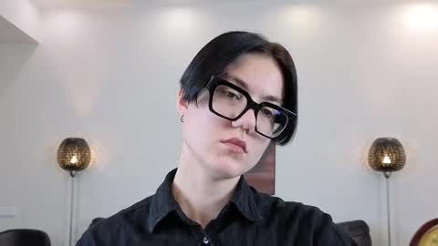 Marie Fitch online show from March 13, 12:50 am