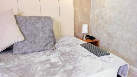 M A R I E online show from April 9, 12:54 pm