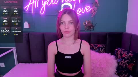 Mary 3 online show from December 27, 1:53 am