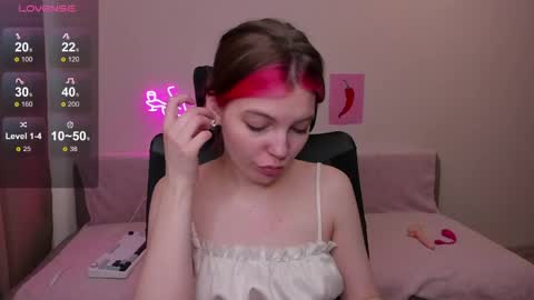 Marie 3 online show from May 10, 5:12 am