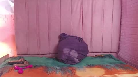 marielahorny303av online show from February 2, 1:32 pm