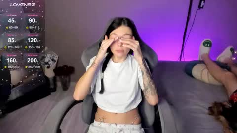 Snapshot of mariella__adams chatting on February 16, 4:14 pm Maria online show from February 16, 4:14 pm