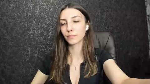 Snapshot of marielleanker chatting on September 14, 9:25 pm marielleanker online show from September 14, 9:25 pm