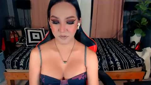 Snapshot of mariemanila chatting on July 12, 5:37 pm mariemanila online show from July 12, 5:37 pm