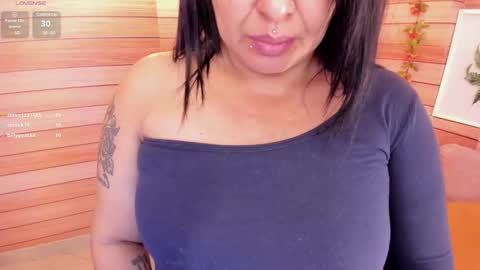 Snapshot of marien_thomson_ chatting on January 14, 9:13 am Marien online show from January 14, 9:13 am