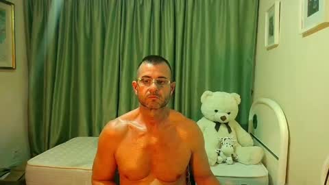 Snapshot of mariettee chatting on April 4, 9:01 pm Djpegasus online show from April 4, 9:01 pm