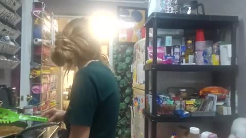 Marie Ann Waters online show from December 29, 3:44 am