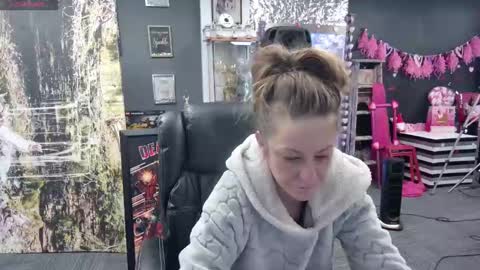 Marie Ann Waters online show from January 8, 2:14 pm