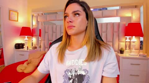 mariiahneedles online show from January 4, 1:31 am