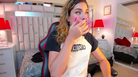 mariiahneedles online show from February 5, 5:20 am